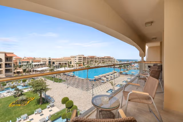 Junior Suite Pool View with Jacuzzi