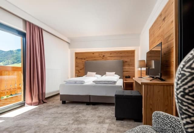 Superior Double Room with Balcony and City View