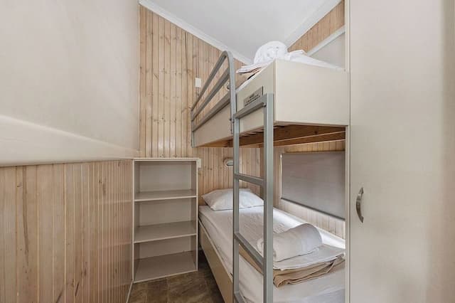 Deluxe Cabin - Sleeps 4 - Accessible - Dog Friendly
