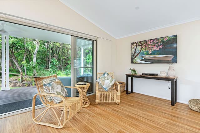 Beach Houses - Sleeps 8