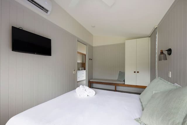Premium Villa - Sleeps 4 - Accessible