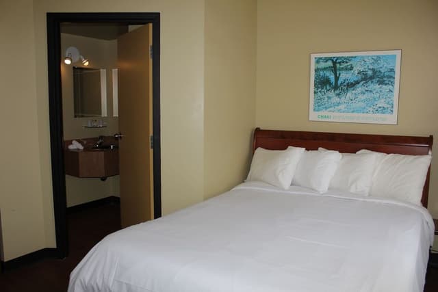 Double Room, 1 Queen Bed, Private Bathroom