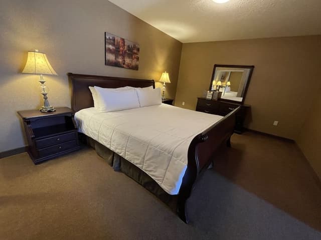 Suite, Jetted Tub