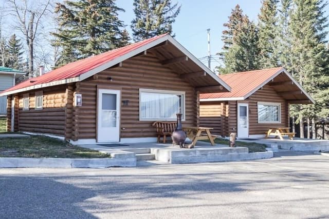 Traditional Cabin, 2 Bedrooms, Kitchen
