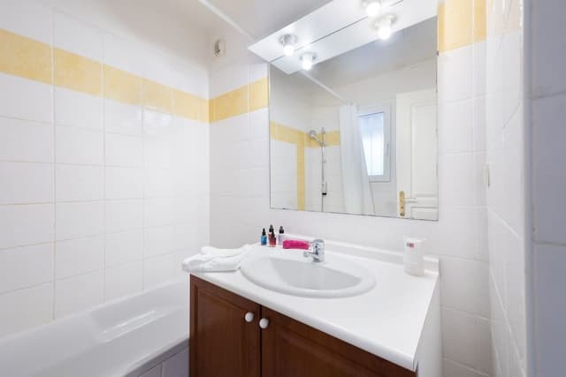 2 Rooms 4