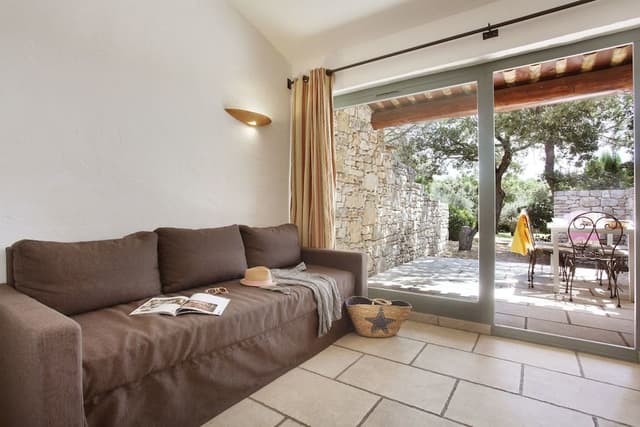 Apartment (4/5 People)