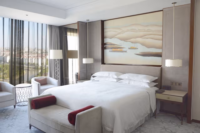 Premium Room, 1 King Bed