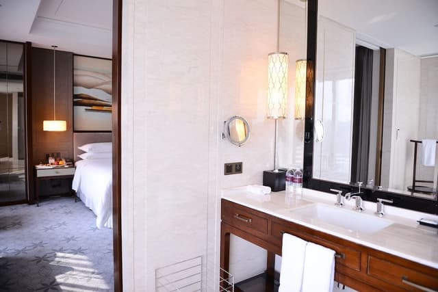 Premium Room, 1 King Bed