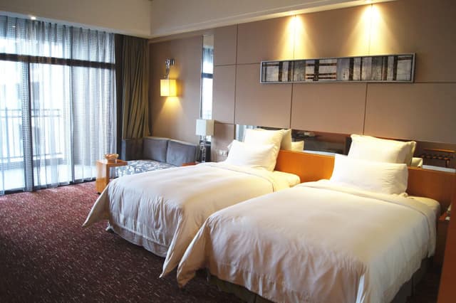 Superior King Bed