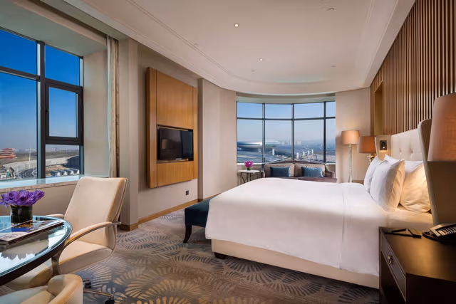 KING DELUXE ROOM
