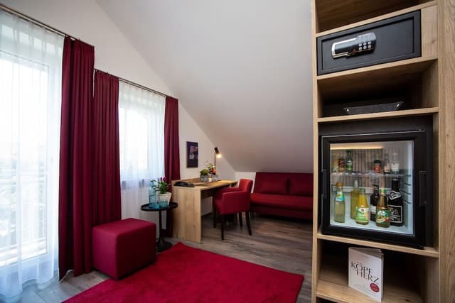 Junior Studio Suite