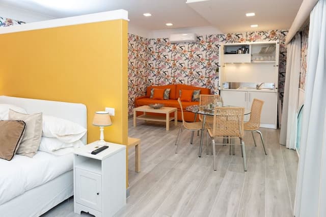 Comfort Studio, Multiple Beds