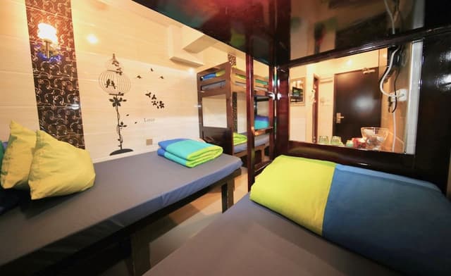 Deluxe Family Room