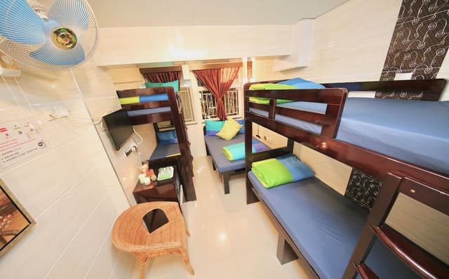 Deluxe Family Room