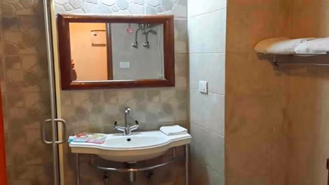 Deluxe Room with Valley room