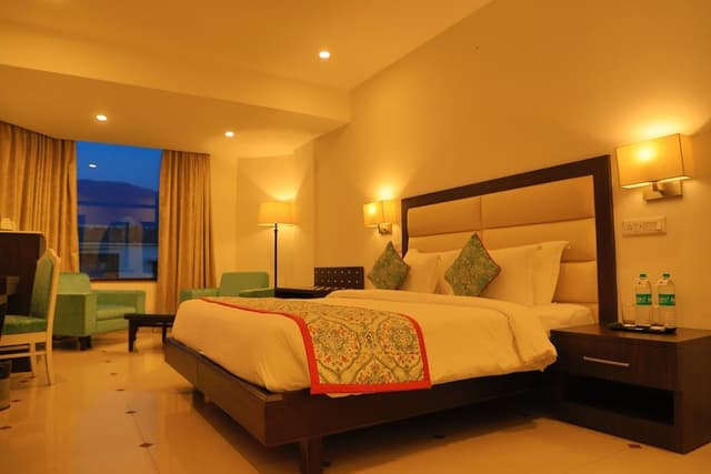 Deluxe Double or Twin Room, Hill View