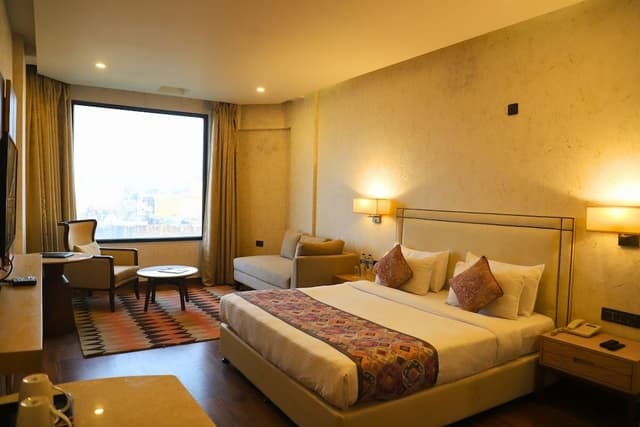 Deluxe Double or Twin Room, Hill View