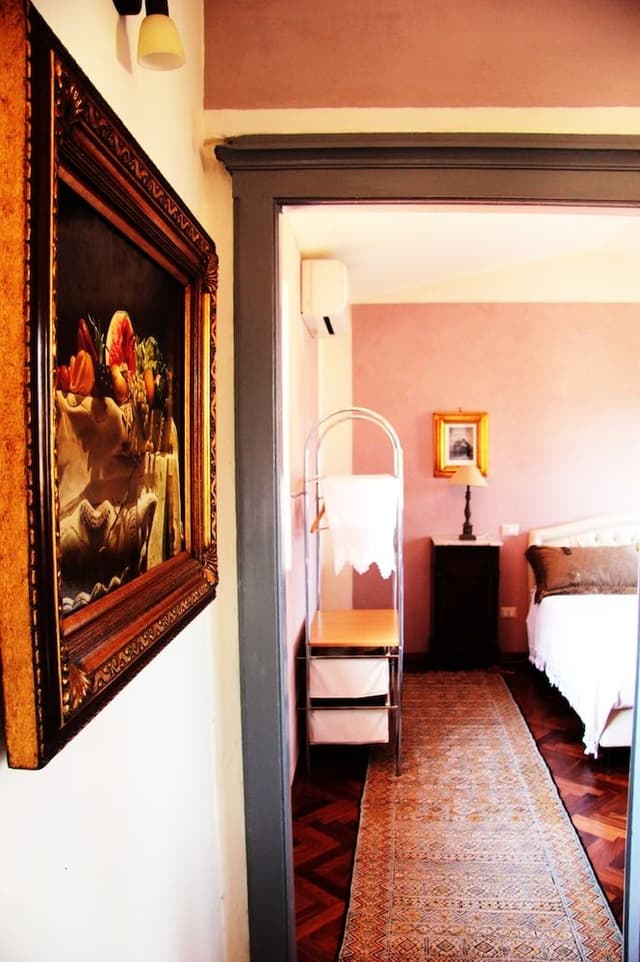Suite (Private External Bathroom)