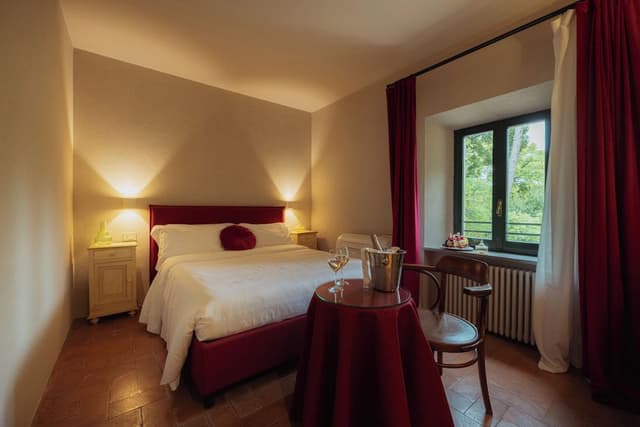 Panoramic Room