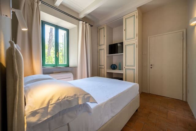 Panoramic Room