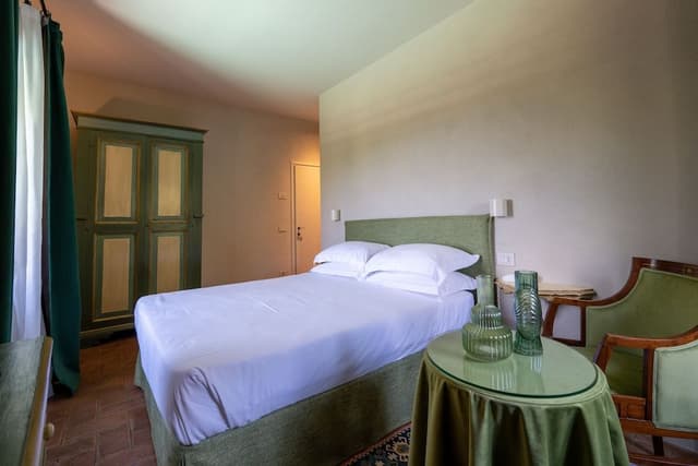 Panoramic Room