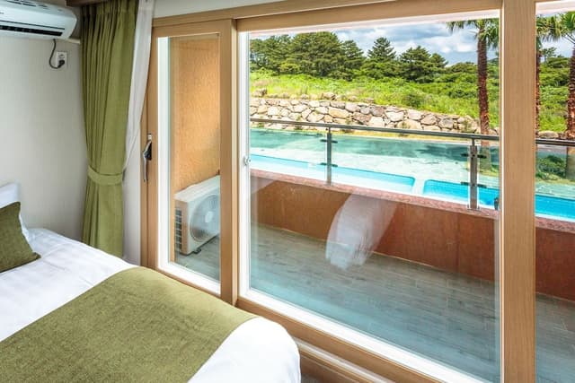 Poolside Suite, 35PY, Duplex