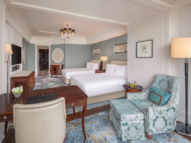 DOUBLE QUEEN DELUXE ROOM