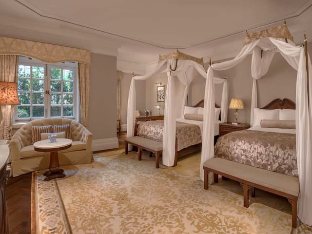 DOUBLE QUEEN BUND HERITAGE SUITE