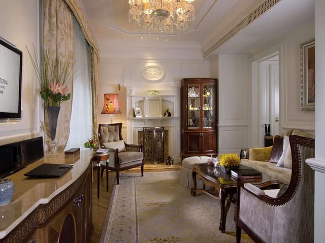 KING BUND HERITAGE SUITE