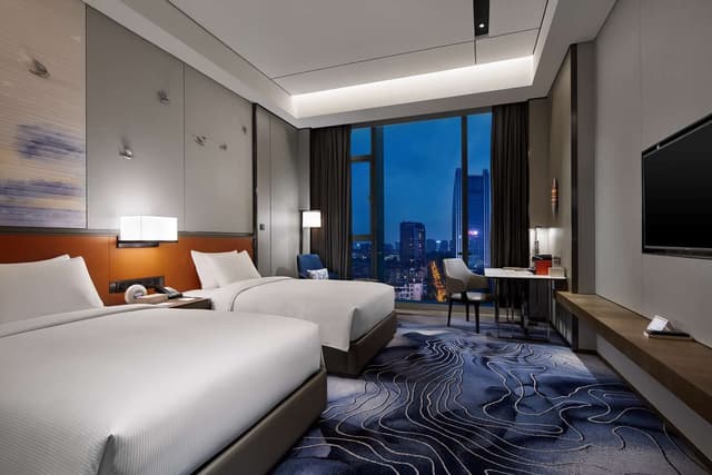 TWIN EXECUTIVE ROOM