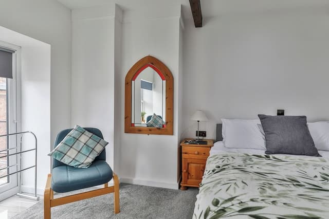 Double Room (Room 9)