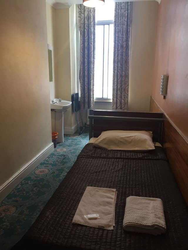 Basic Single Room, Shared Bathroom