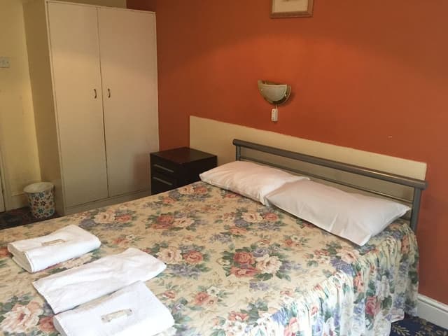 Basic Double Room, Shared Bathroom