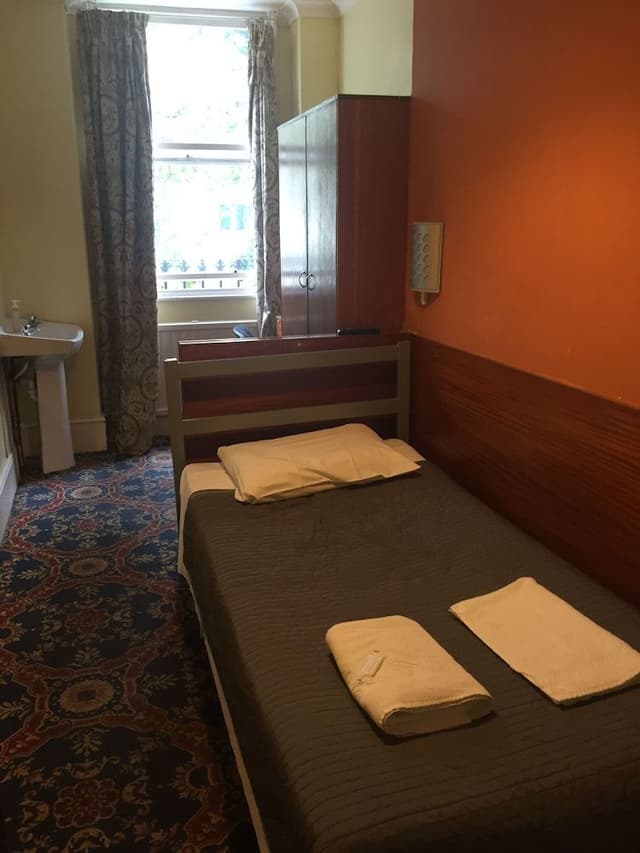 Basic Single Room, Shared Bathroom