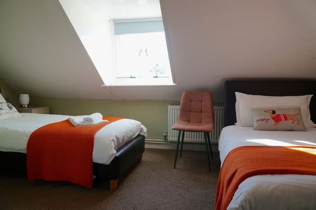 Twin Room (Attic)