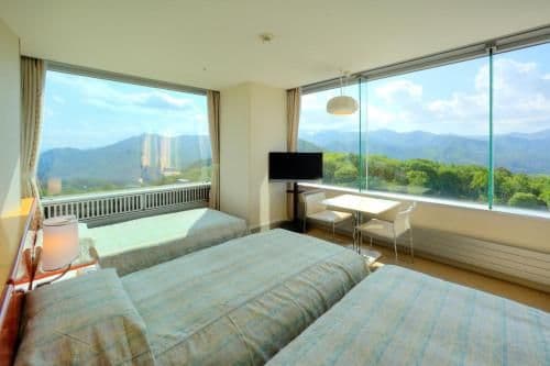 Corner Triple Room