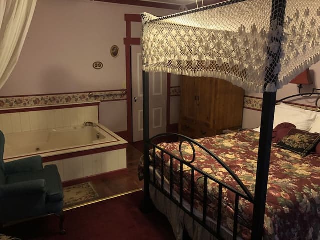 Standard Double Room, Ensuite (Romance Suite)