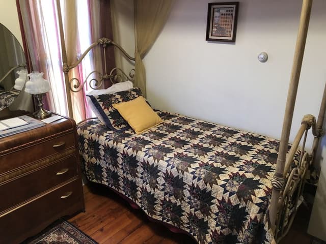 Standard Double or Twin Room, Ensuite (Generals' Hideaway)