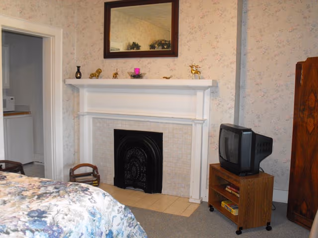 Deluxe Room, 1 Queen Bed, River View