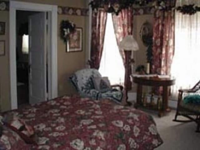 Classic Room, 1 Queen Bed, Bathtub