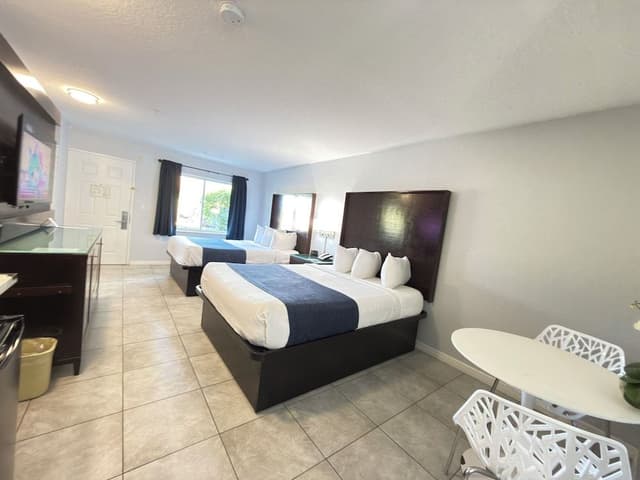 Standard Room, 2 Queen Beds, Non Smoking