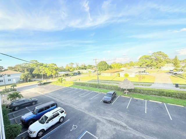 Deluxe Room, 2 Queen Beds, Non Smoking, Refrigerator & Microwave