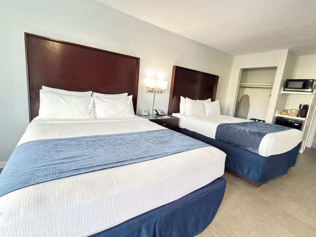 Standard Room, 2 Queen Beds, Non Smoking