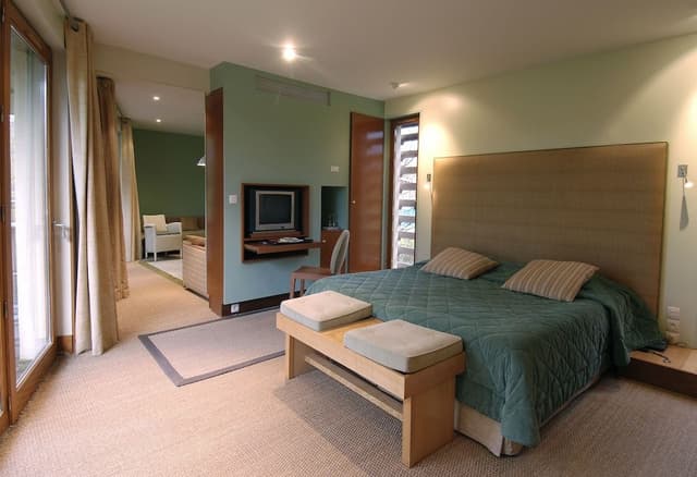 Family Suite (for 5 People)
