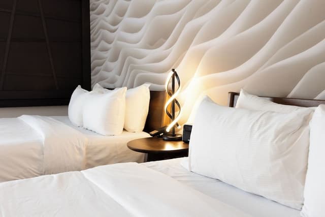 Signature Room, 2 Queen Beds