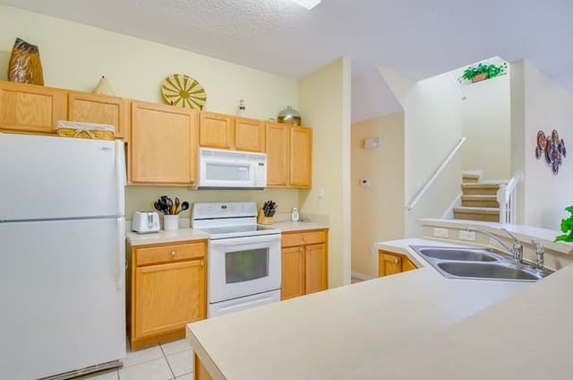 Townhome, 4 Bedrooms