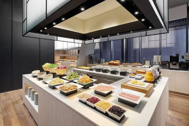 [Breakfast SUPER SALE] Deluxe Double (Breakfast included 5,000 won per person)