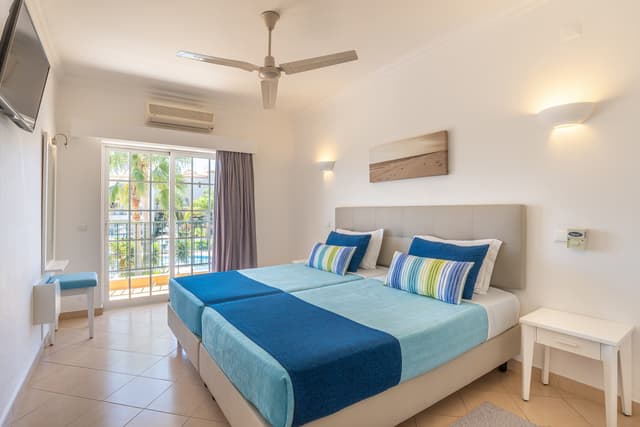 One-Bedroom Apartment with Pool View (4 Adults)