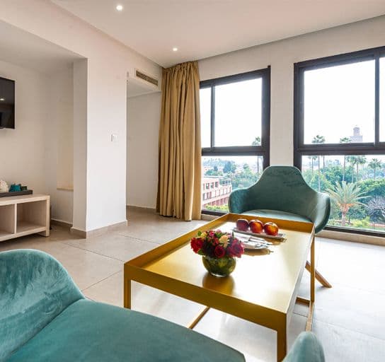 Junior suite Jacuzzi pool view