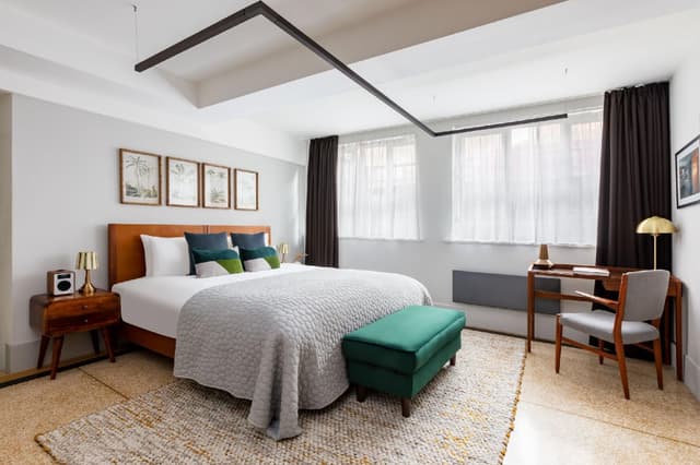 1 - Double room (MI - QUEN)